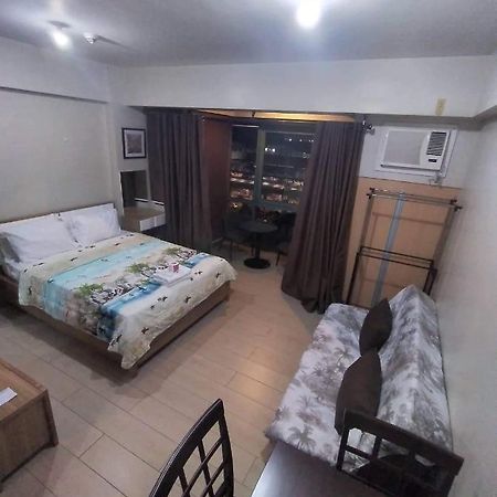 Rqui Condotel Newport Pasay Buitenkant foto