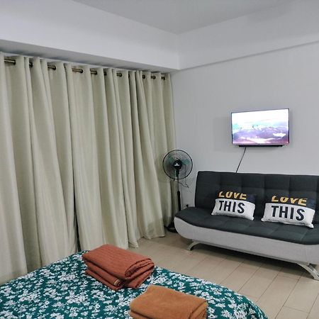 Rqui Condotel Newport Pasay Buitenkant foto