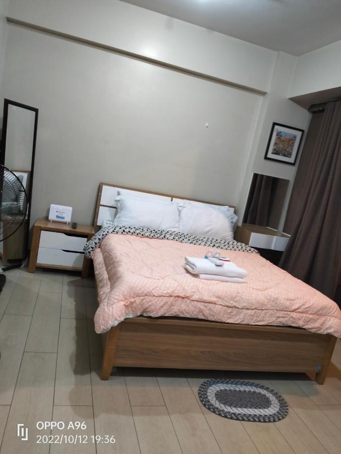 Rqui Condotel Newport Pasay Buitenkant foto