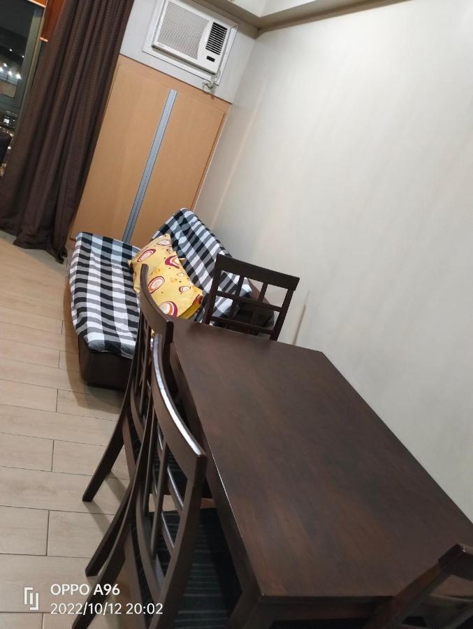 Rqui Condotel Newport Pasay Buitenkant foto