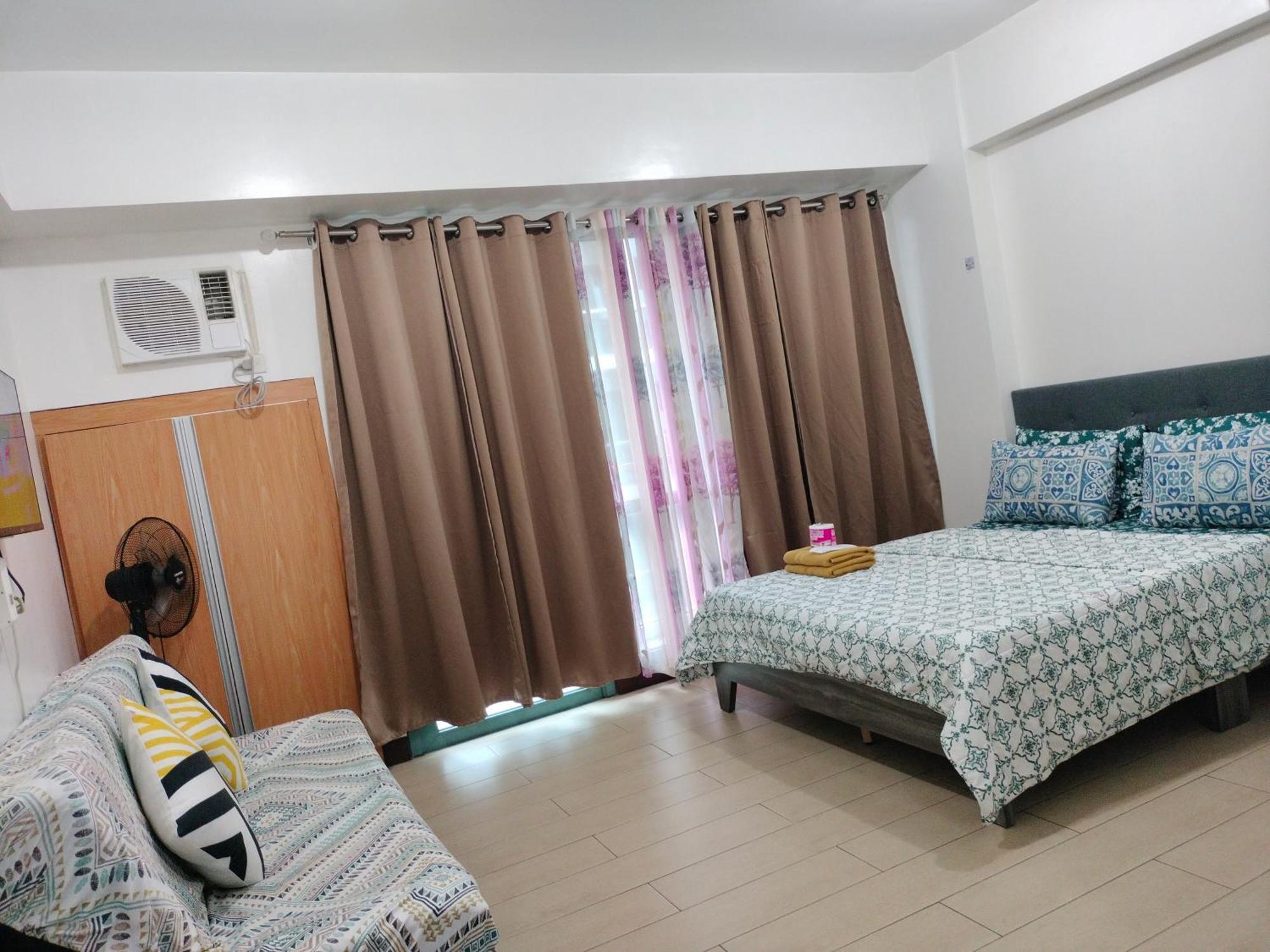 Rqui Condotel Newport Pasay Buitenkant foto